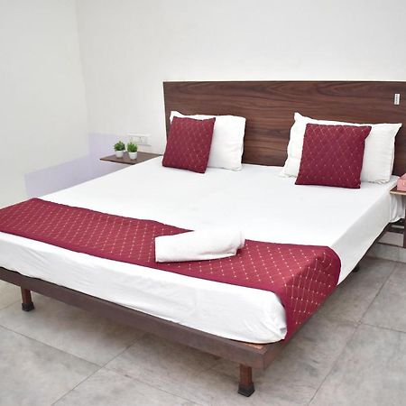 Hotel Dream Inn Anand Vihar Couple Friendly Near Railway Station New Delhi Exterior photo