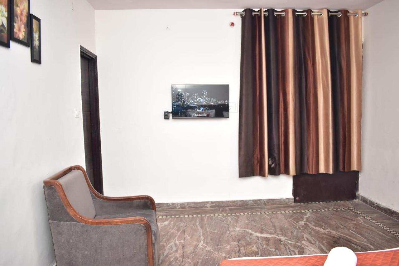 Hotel Dream Inn Anand Vihar Couple Friendly Near Railway Station New Delhi Exterior photo