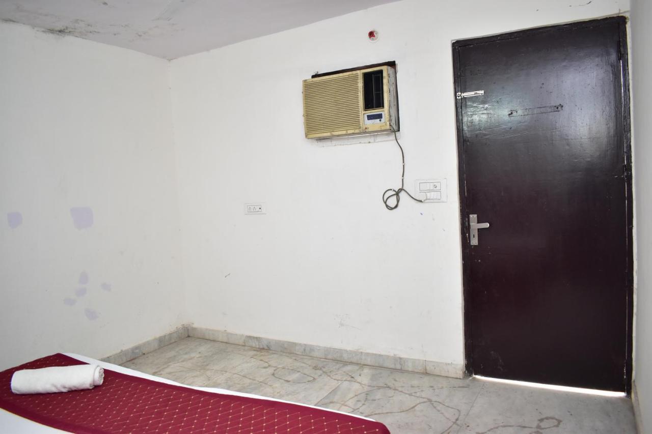 Hotel Dream Inn Anand Vihar Couple Friendly Near Railway Station New Delhi Exterior photo