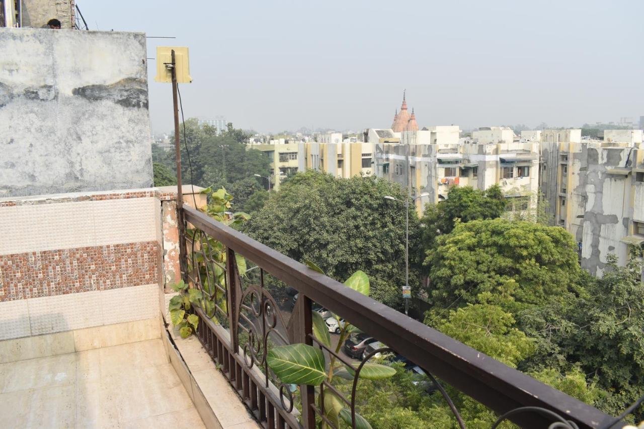 Hotel Dream Inn Anand Vihar Couple Friendly Near Railway Station New Delhi Exterior photo